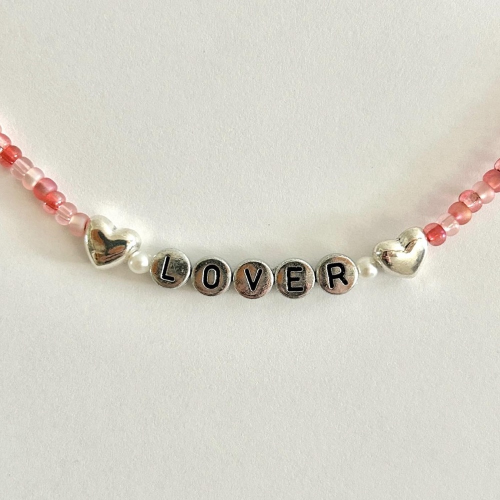 Taylor Swift–inspired Friendship Bracelet